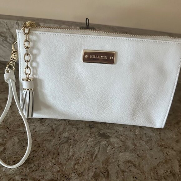 NWOT - Brahmin White Genuine Leather Wristlet With Tassel Pull Opening - Picture 2 of 15